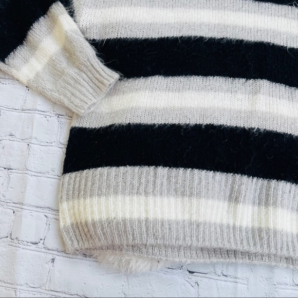 Easel Los Angeles Striped Bohemian Casual Sweater Size Large - Picture 13 of 16